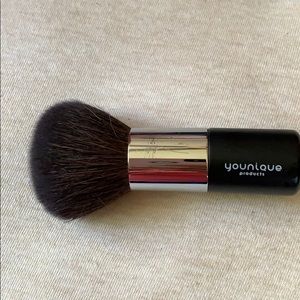 Foundation brush